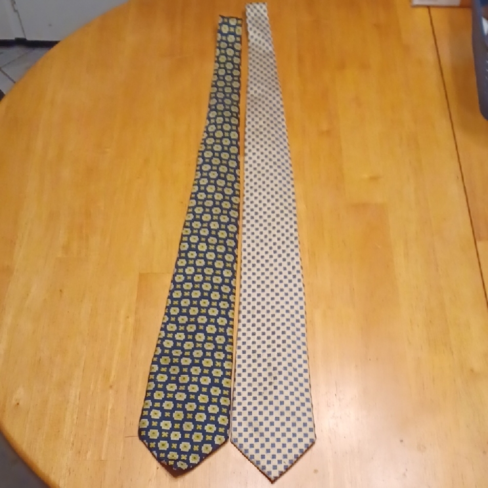 Tommy Hilfiger Men's Patterned Tie Duo in Navy and Yellow